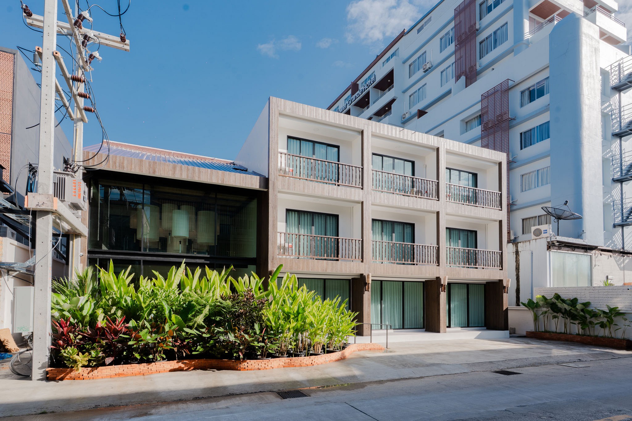 <label>About </label> Hotel in the heart of Nimman.